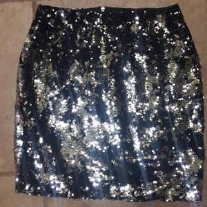 Lulu’s black and silver sequin skirt